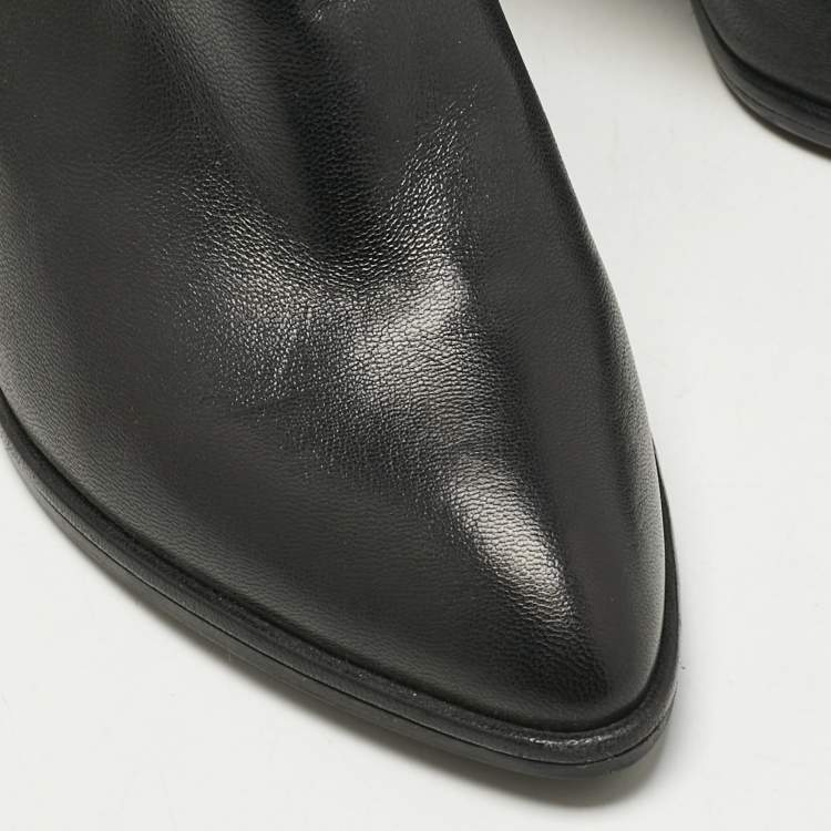 Pre Owned Stuart Weitzman Black Leather Zip Ankle Length Boots Size 34
