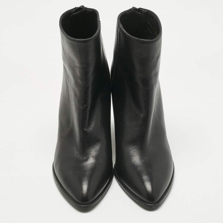 Pre Owned Stuart Weitzman Black Leather Zip Ankle Length Boots Size 34