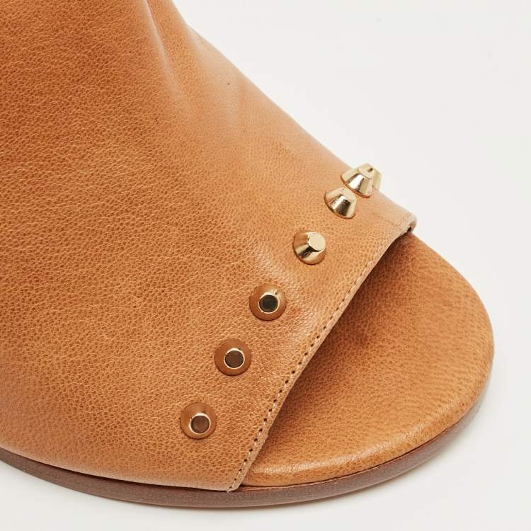 مملوكة مسبقًا Stuart Weitzman Brown Leather Studded Slingback Sandals Size 36