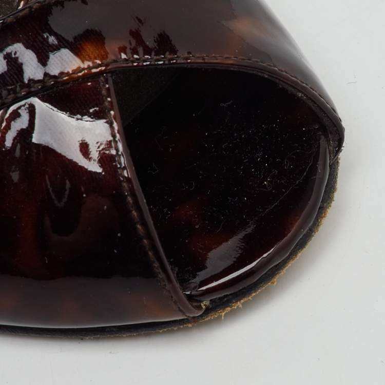 Pre Owned Stuart Weitzman Brown Tortoise Shell Patent Leather Peep Toe Pumps Size 37.5