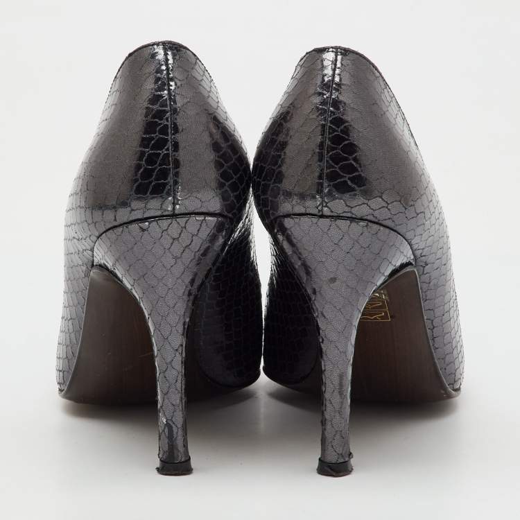 Pre Owned Stuart Weitzman Black Python Embossed Leather Pumps Size 38