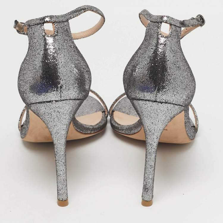 مملوكة مسبقًا Stuart Weitzman Nudistsong Size 38.5 Silver Leather Ankle Strap Sandals