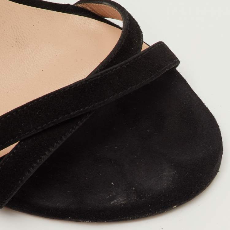 Pre Owned Stuart Weitzman Size 35 Black Suede Ankle Strap Sandals