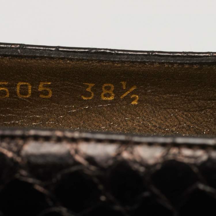 مملوكة مسبقًا Stuart Weitzman Size 38.5 Bronze Python Embossed Leather Platform Pumps