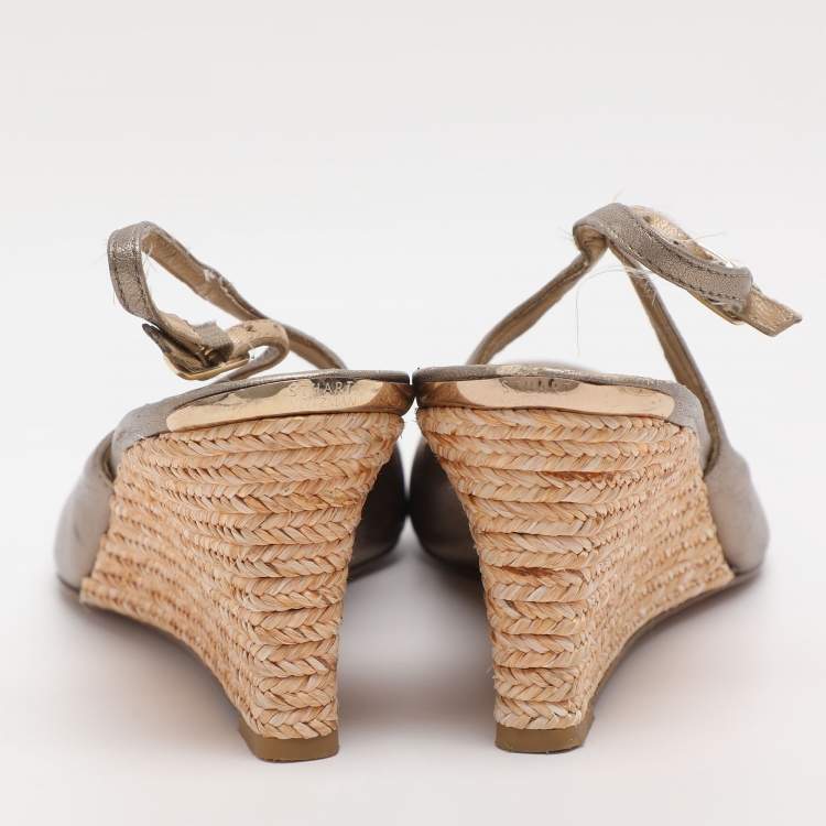 Pre Owned Stuart Weitzman Size 40 Gold Leather Slingback Wedge Sandals