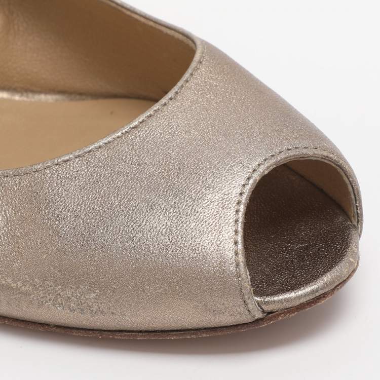 Pre Owned Stuart Weitzman Size 40 Gold Leather Slingback Wedge Sandals