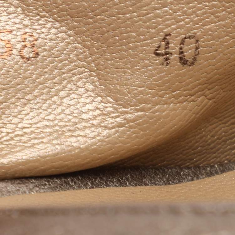 Pre Owned Stuart Weitzman Size 40 Gold Leather Slingback Wedge Sandals