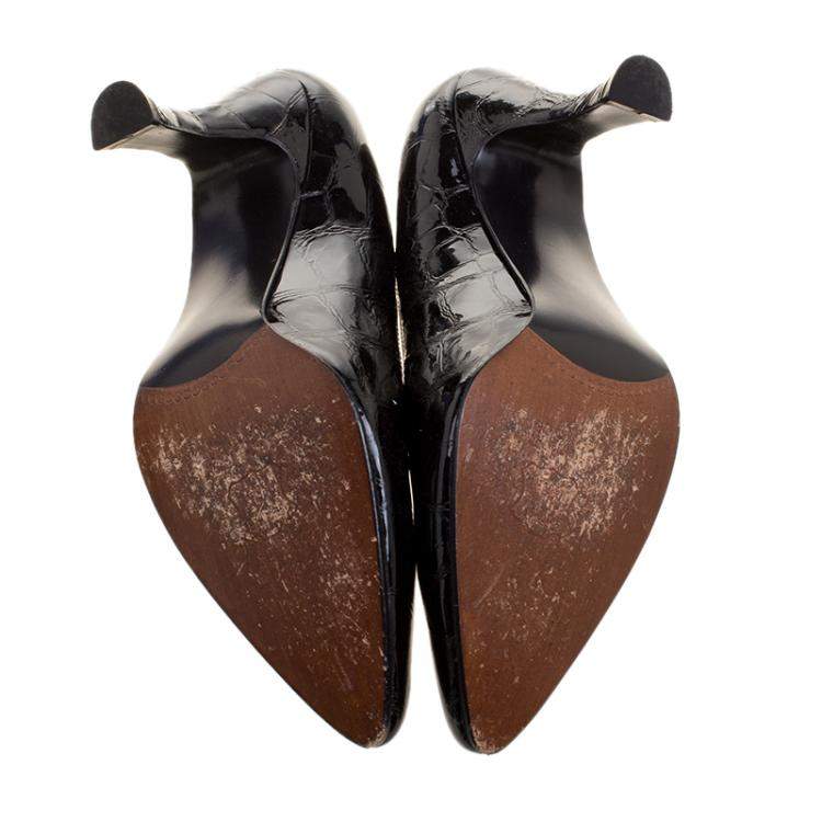 Pre Owned Stuart Weitzman Black Patent Croc Embossed Leather Pumps Size 38.5
