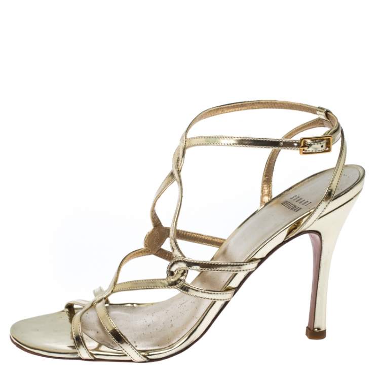 مملوكة مسبقًا Stuart Weitzman Gold Patent Leather Strappy Sandals Size 38