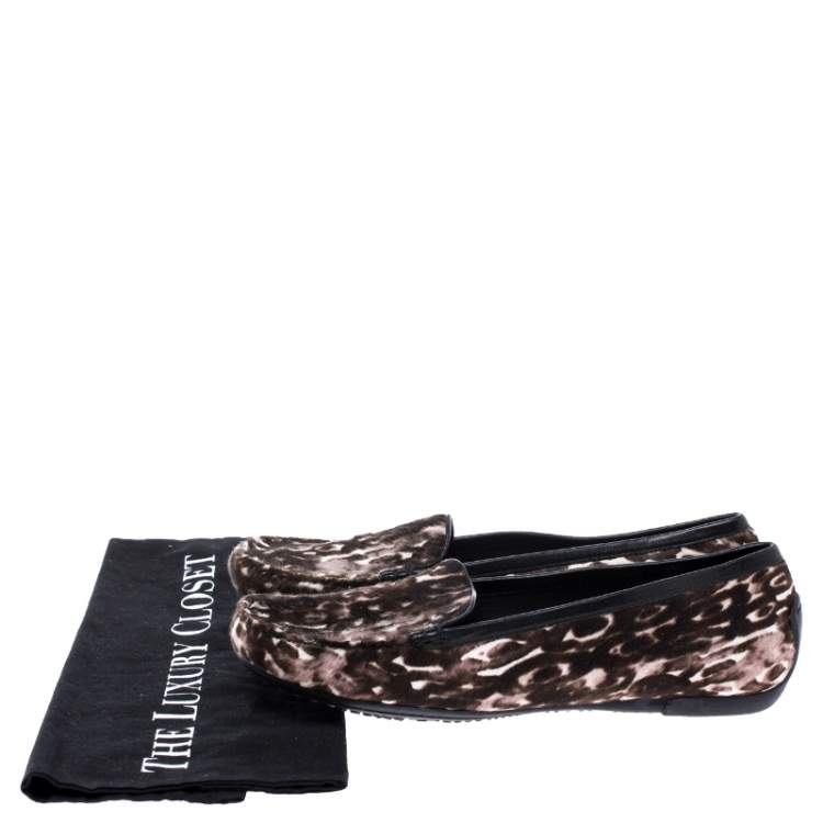 Pre Owned Stuart Weitzman Brown/White Leopard Print Calfhair Loafers Size 39