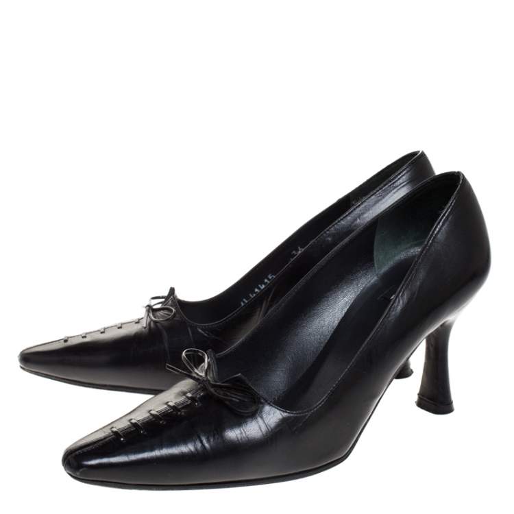 Pre Owned Stuart Weitzman Black Leather Bow Stitch Detail Pumps Size 36