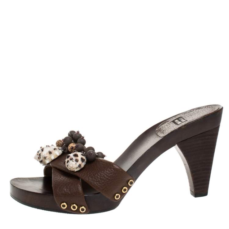 Pre Owned Stuart Weitzman Brown Leather Conch Shell And Bead Embellished Wooden Platform Sandals Size 37