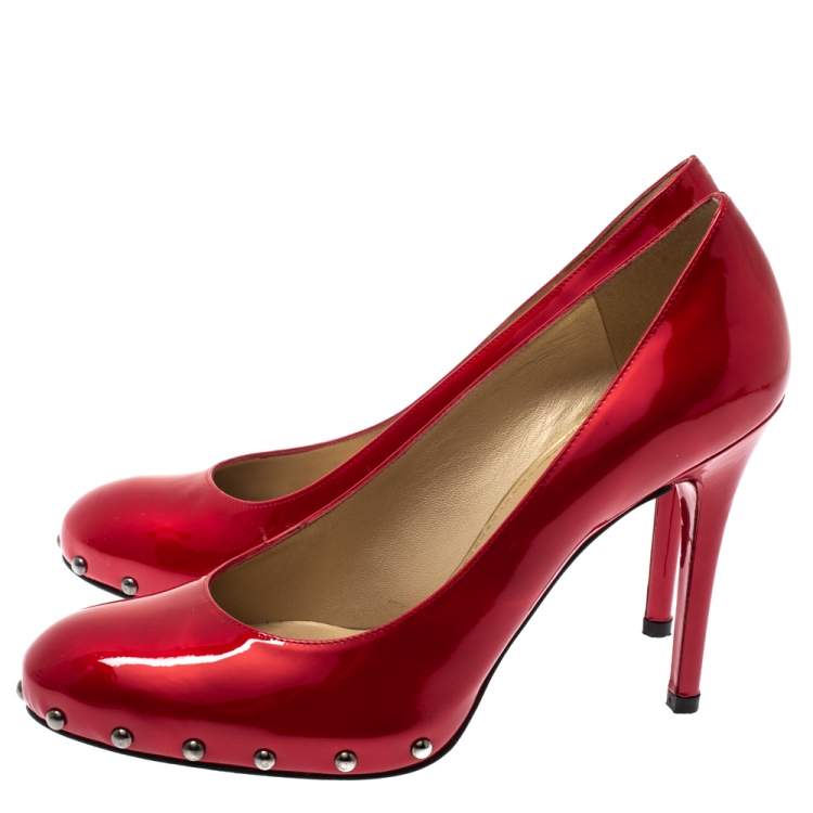 stuart weitzman red patent leather pumps