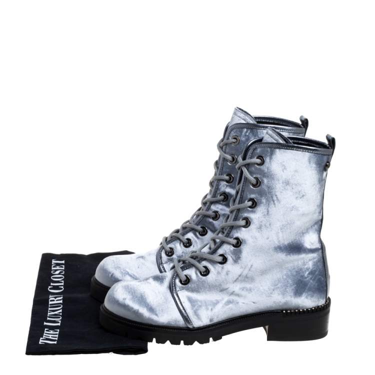 مملوكة مسبقًا Stuart Weitzman Metallic Blue Velvet Crystal Embellished Heel Combat Boots Size 37