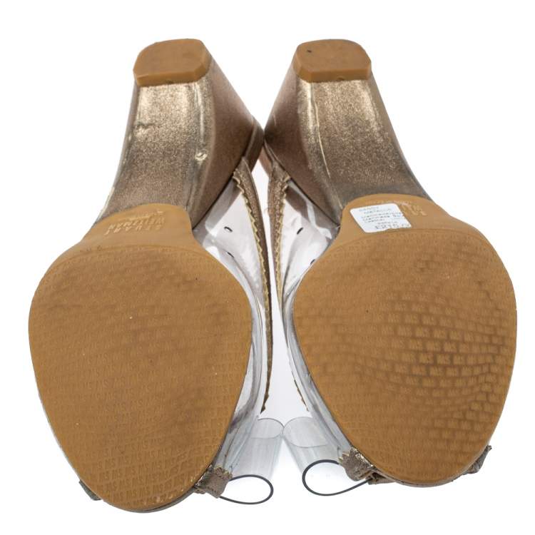 Pre Owned Stuart Weitzman Gold and Clear PVC Mules Size 36.5