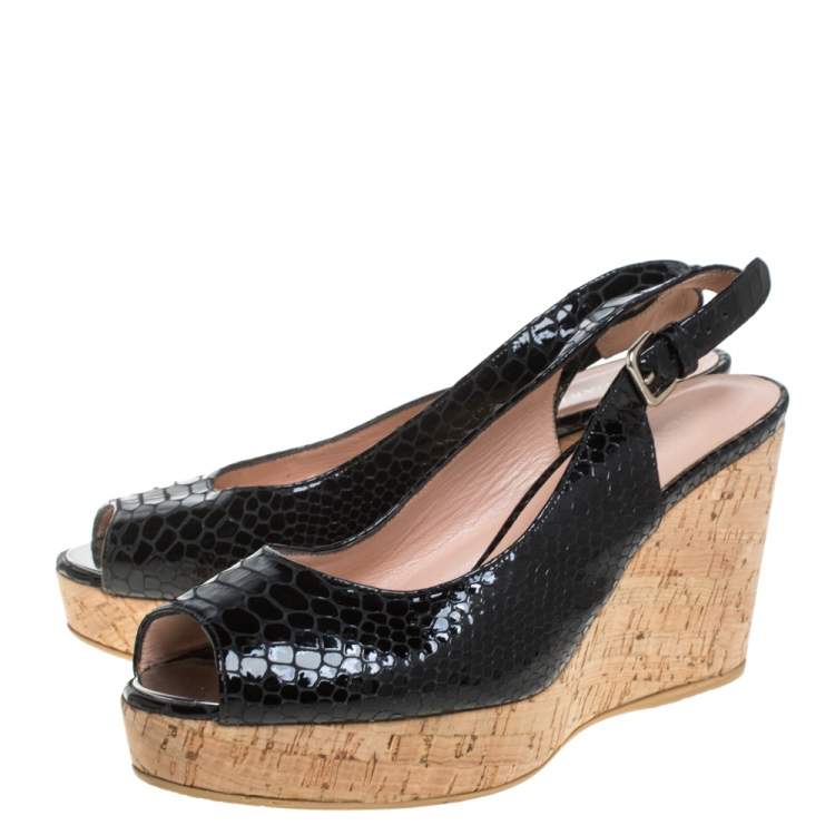 Pre Owned Stuart Weitzman Black Python Embossed Patent Leather Cork Wedge Slingback Sandals Size 38.5