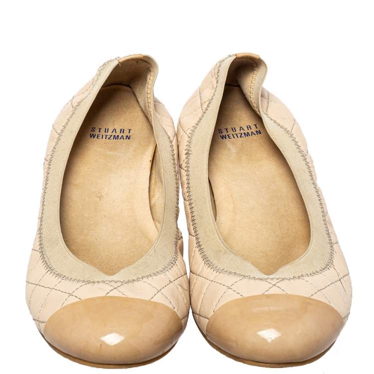 Pre Owned Stuart Weitzman Beige Leather And Patent  Ballet Flats Size 38.5