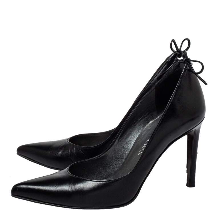 Pre Owned Stuart Weitzman Black Leather Peeka Bow Pumps Size 36.5
