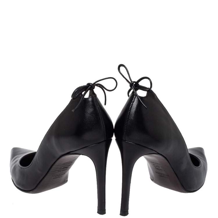 Pre Owned Stuart Weitzman Black Leather Peeka Bow Pumps Size 36.5