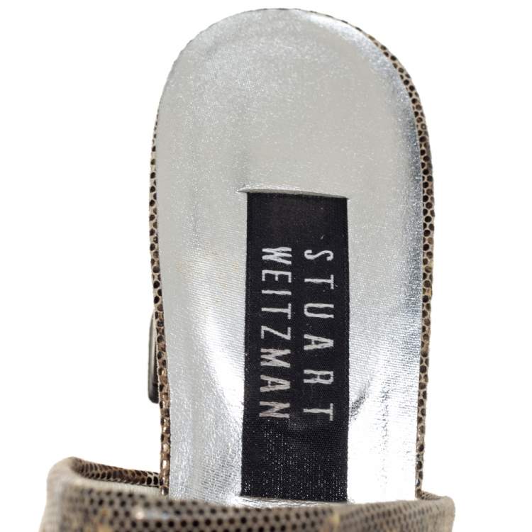 مملوكة مسبقًا Stuart Weitzman Gold Leather Slide Sandals Size 38.5