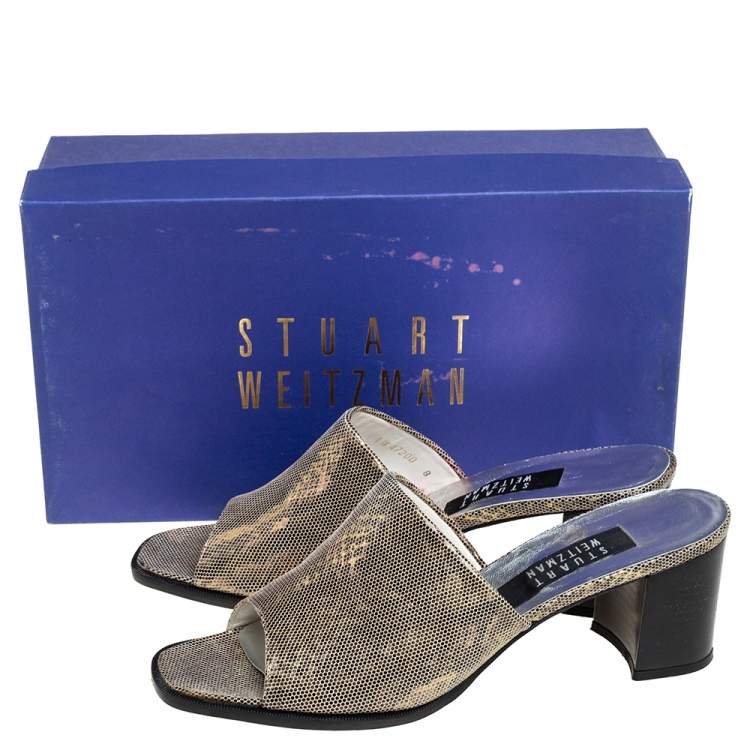 مملوكة مسبقًا Stuart Weitzman Gold Leather Slide Sandals Size 38.5