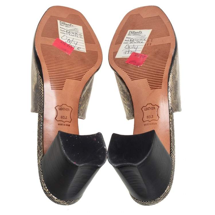 مملوكة مسبقًا Stuart Weitzman Gold Leather Slide Sandals Size 38.5