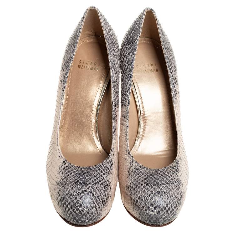 Pre Owned Stuart Weitzman Two Tone Watersnake Platform Pumps Size 39