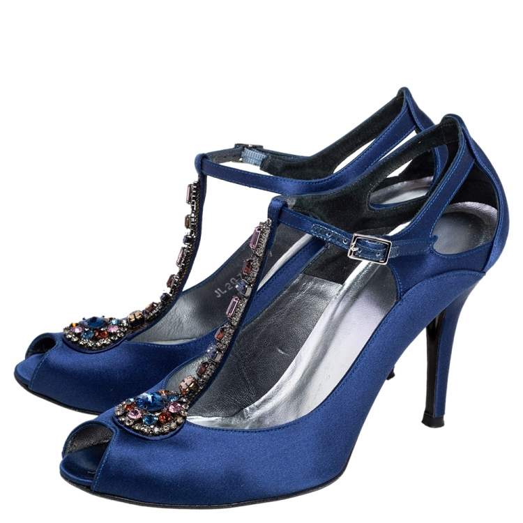 Pre Owned Stuart Weitzman Blue Satin Crystal Embellished T Strap Peep Toe Sandals Size 39