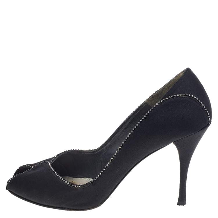 Pre Owned Stuart Weitzman Black Satin Embellished Peep Toe Pumps Size 40