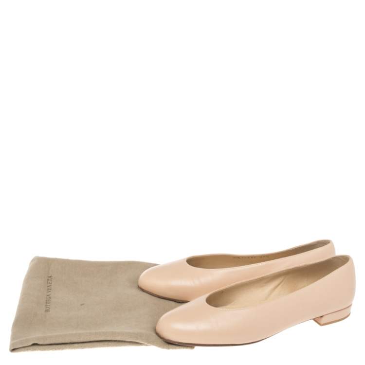 Pre Owned Stuart Weitzman Beige Leather Ballet Flats Size 37.5