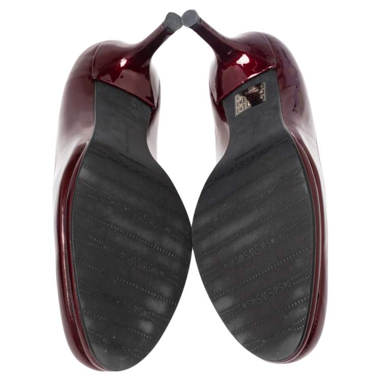 Pre Owned Stuart Weitzman Burgundy Patent Leather Round Toe Pumps Size 37