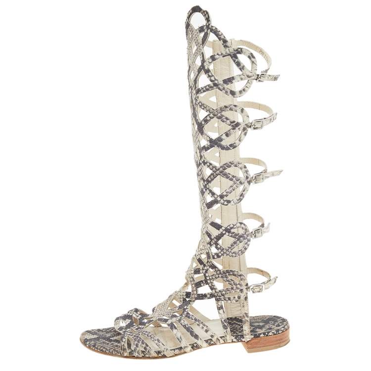 مملوكة مسبقًا Stuart Weitzman Beige Python Embossed Leather Gladiator Sandals Size 36.5
