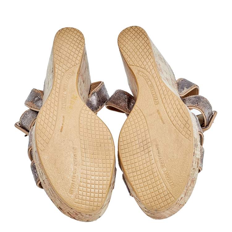 Pre Owned Stuart Weitzman Metallic Crackle Leather Cork Wedge Ankle Strap Sandals Size 38.5