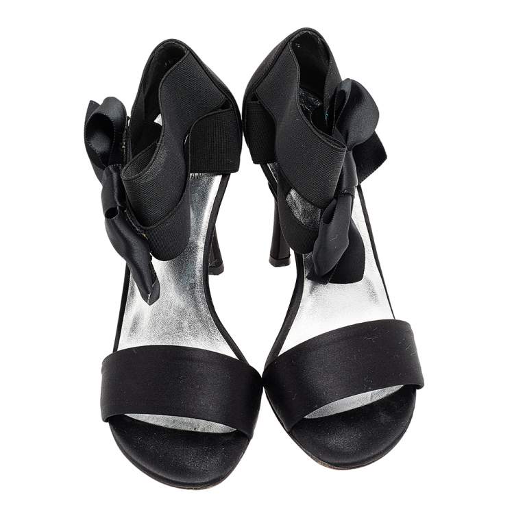 Pre Owned Stuart Weitzman Black Satin and Elastic Bestow Ankle Strap Sandals Size 36.5