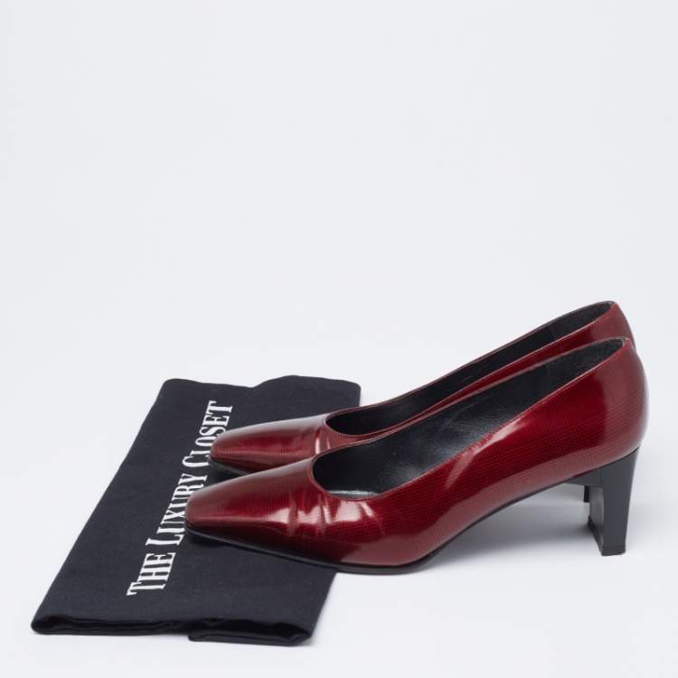 Pre Owned Stuart Weitzman Burgundy Printed Patent Leather Square Toe Pumps Size 36