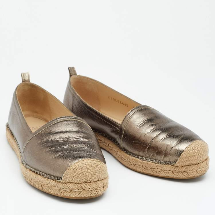 Pre Owned Stuart Weitzman Metallic Gunmetal Grey Leather Espadrille Flats Size 37