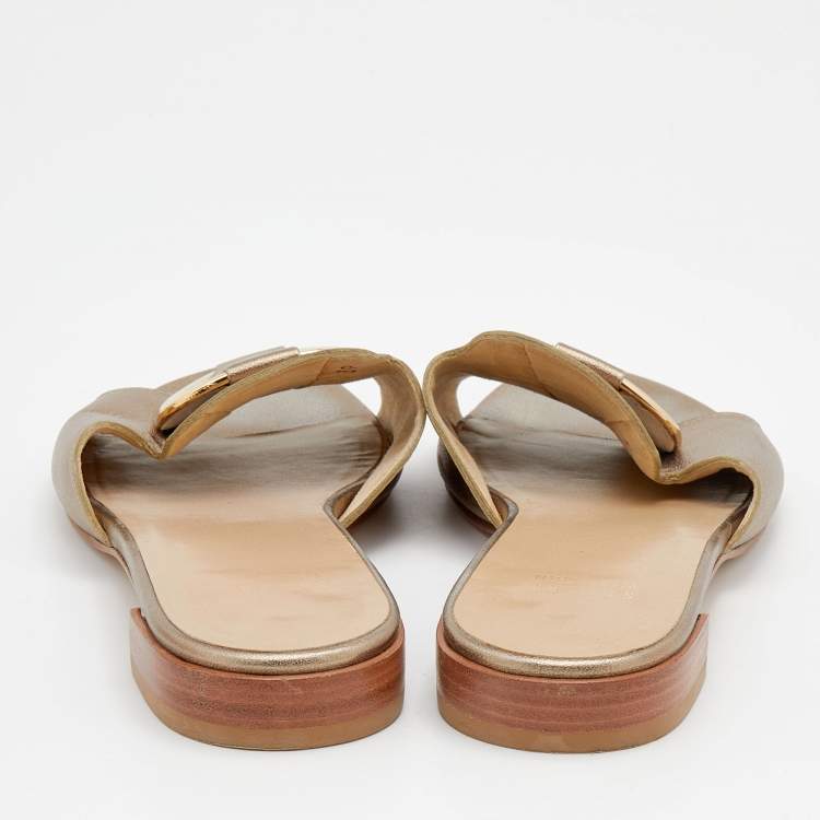 Pre Owned Stuart Weitzman Metallic Gold Leather Slide Sandals Size 39