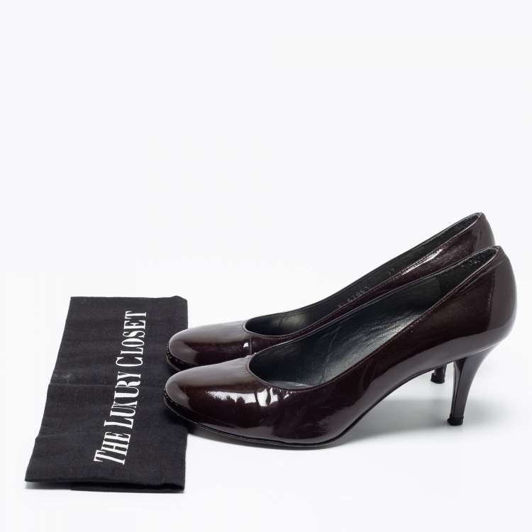 Pre Owned Stuart Weitzman Burgundy Patent Leather Moody Round Toe Pumps Size 37