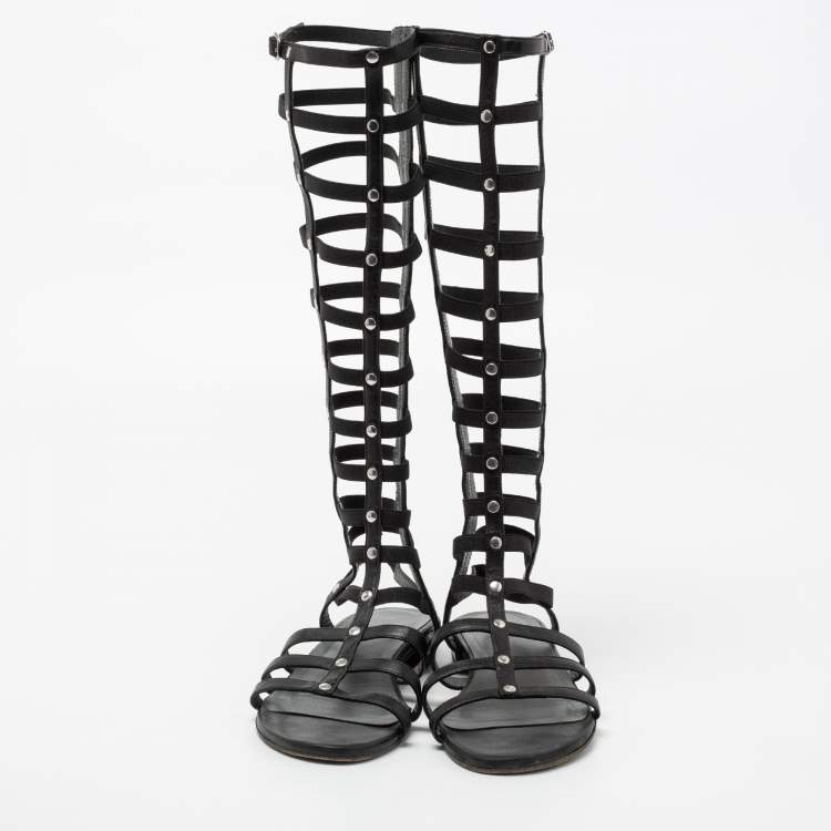Pre Owned Stuart Weitzman Black Leather Flat Gladiator Sandals Size 38