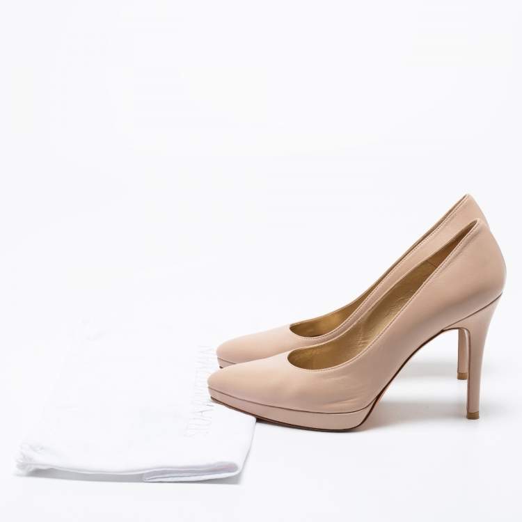 Pre Owned Stuart Weitzman Beige Leather Platform Pumps Size 38