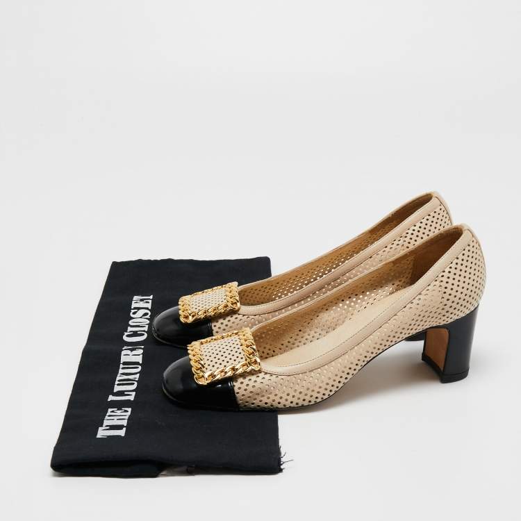 Pre Owned Stuart Weitzman Beige/Black Perforated Leather Cap Toe Pumps Size 36.5