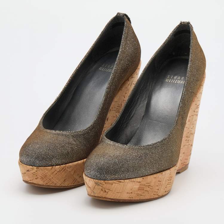 Pre Owned Stuart Weitzman Silver/Gold Glitter Lurex Fabric Cork Wedge Platform Pumps Size 38.5