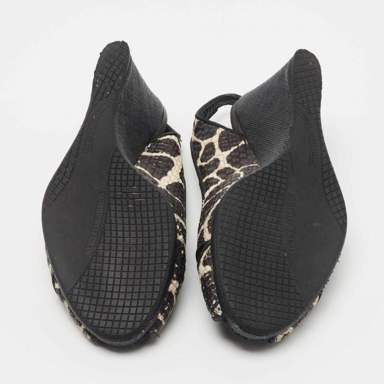 Pre Owned Stuart Weitzman Black/White Raffia Wedge Sandals Size 40