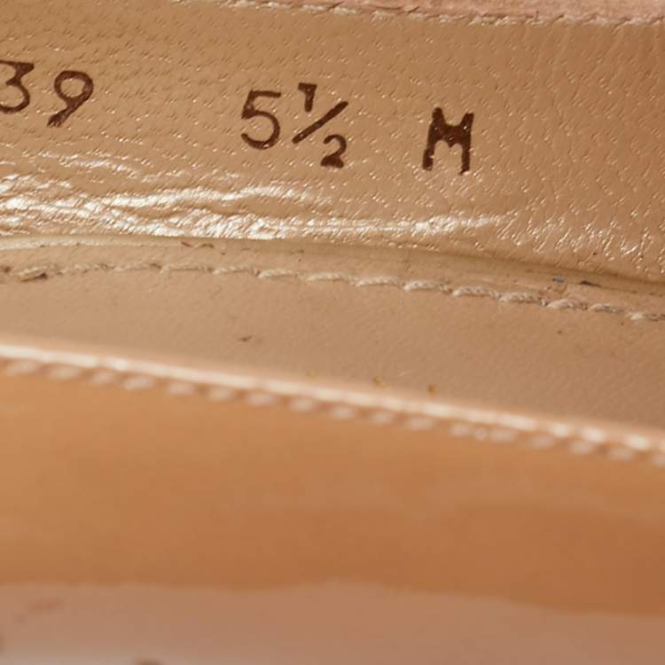 Pre Owned Stuart Weitzman Beige Patent Leather Pointed Toe Pumps Size 36