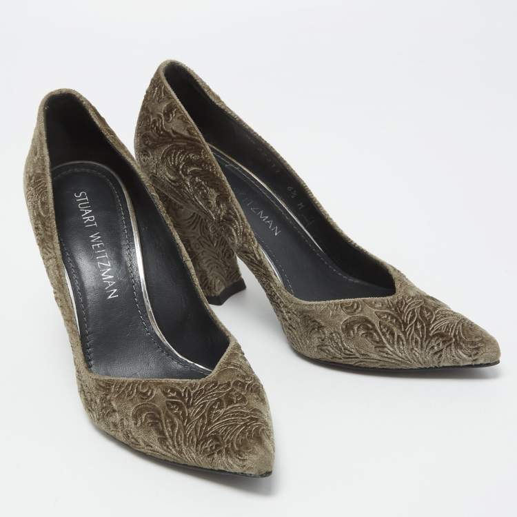 Pre Owned Stuart Weitzman Olive Green Textured Velvet Block Heel Pumps Size 37
