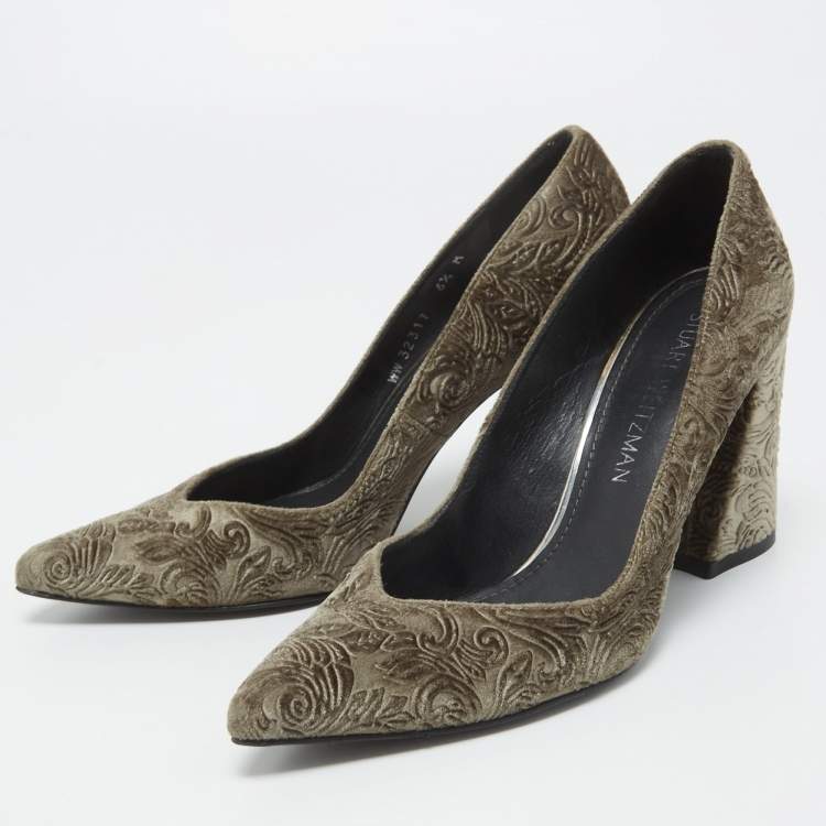 Pre Owned Stuart Weitzman Olive Green Textured Velvet Block Heel Pumps Size 37