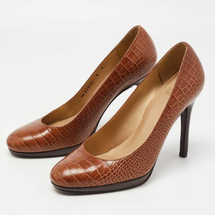 Pre Owned Stuart Weitzman Brown Croc Embossed Leather Platform Pumps Size 38.5
