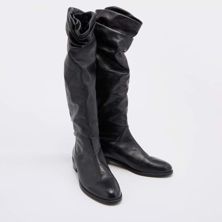 Pre Owned Stuart Weitzman Black Leather Knee Length Boots Size 37