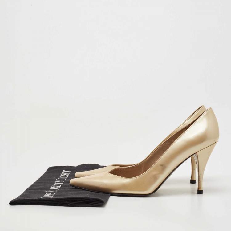 Pre Owned Stuart Weitzman Beige Patent Leather Pumps Size 36