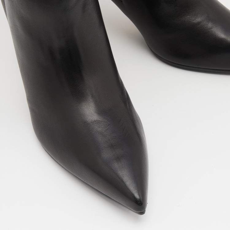 Pre Owned Stuart Weitzman Black Leather Pointed Toe Knee Length Boots Size 38.5